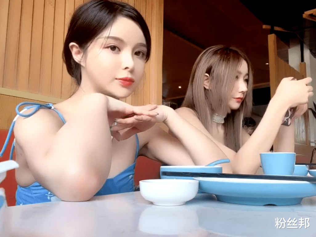 |苏恩休假直播户外，男粉丝“尾随”到三亚，这张面孔是老熟人了