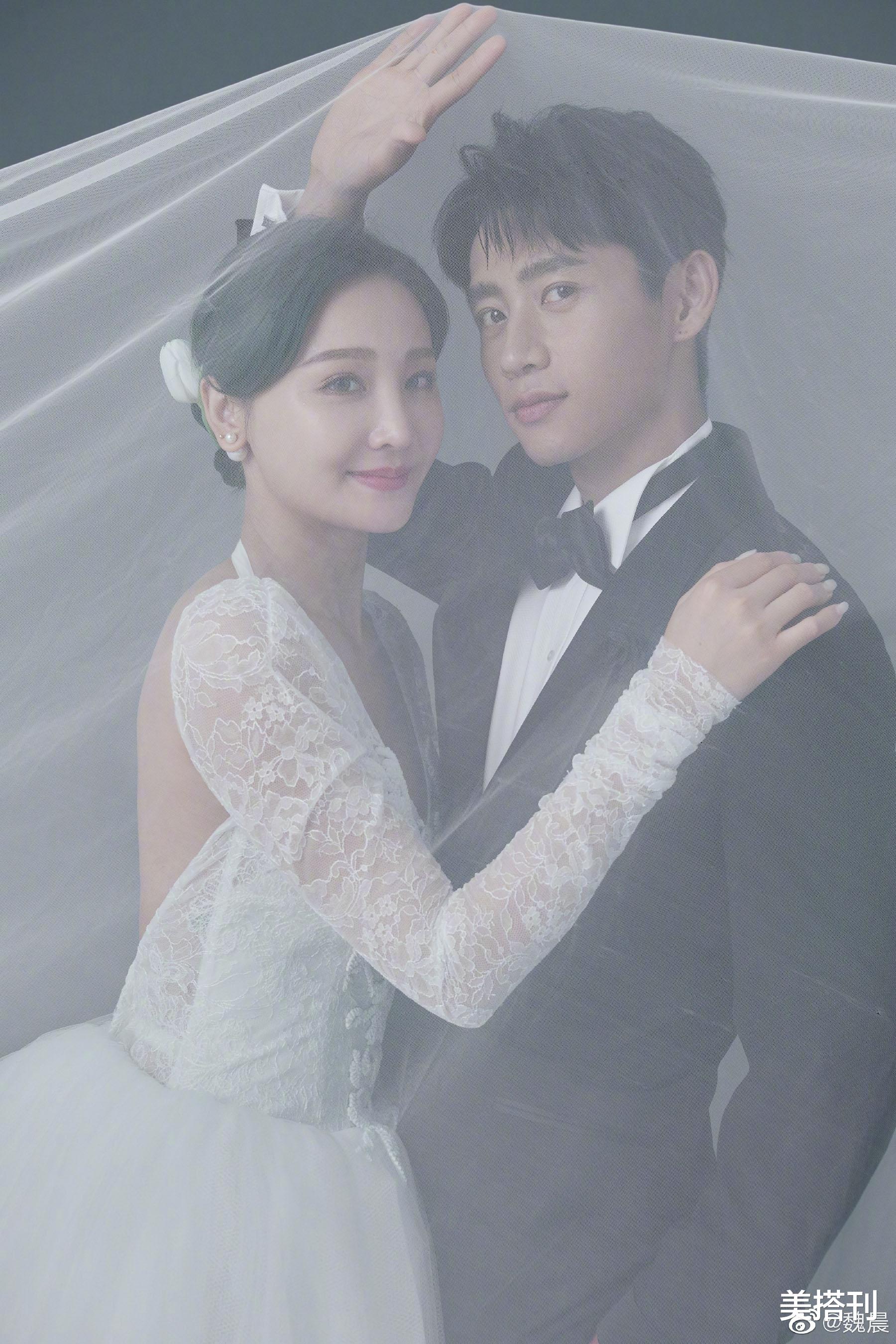 魏晨|魏晨罕见秀恩爱，七夕晒和妻子的婚纱大片，网友：两人真有夫妻相