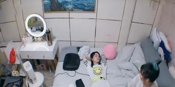 赵丽颖|赵丽颖录综艺被吐槽矫情，看到她床上的骨盆正骨器，宝妈感同身受