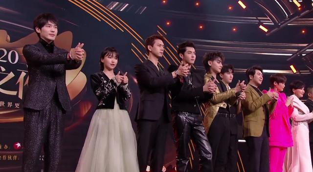 李子柒|微博之夜网红聚集：李子柒脸肿嘴歪，李佳琦撞衫鹿晗，丁真太抢手