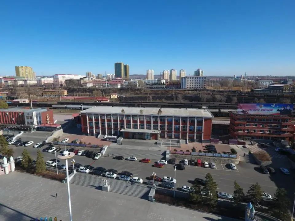 鹤岗|5万元一套房的鹤岗，到底是一座怎样的城市？你愿意去那生活吗？