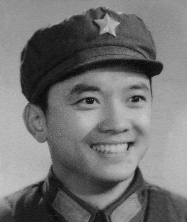 王刚|著名演员王刚:三婚娶网恋女友,60岁老来得子,现在状况如何?