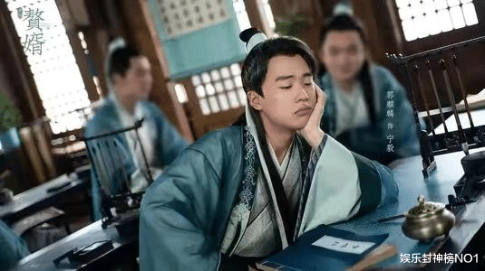 郭麒麟|郭麒麟是最不坑爹的星二代？网友：人家通过演技说话