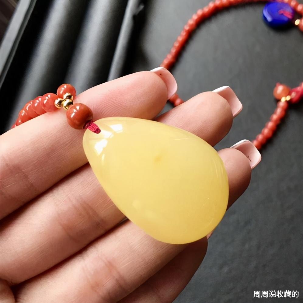 蜜蜡|蜜蜡为什么属于琥珀类呢？