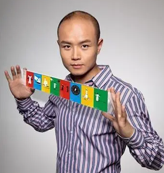 乐嘉|从金牌主持人到街头卖艺？乐嘉出家为僧后，养2万宠物，开百万豪车