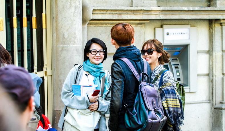 面朝黄土|2位“人设反转”的明星:上综艺节目后,改变了对他们的看法