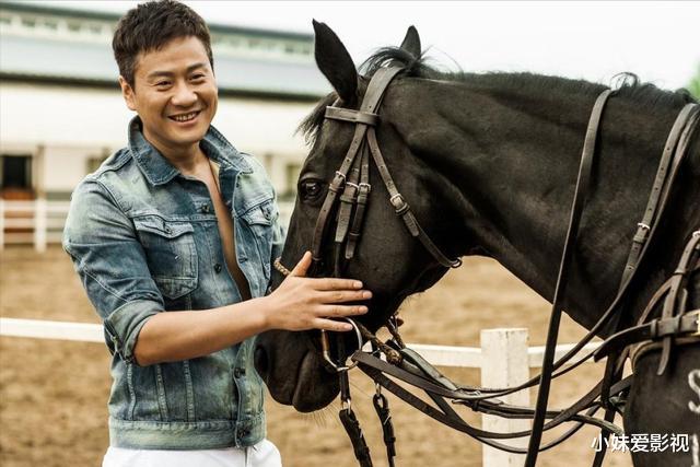 连奕名|“硬汉”连奕名：为娶杨若兮，抛弃陈佳妍，前妻红了，他糊了