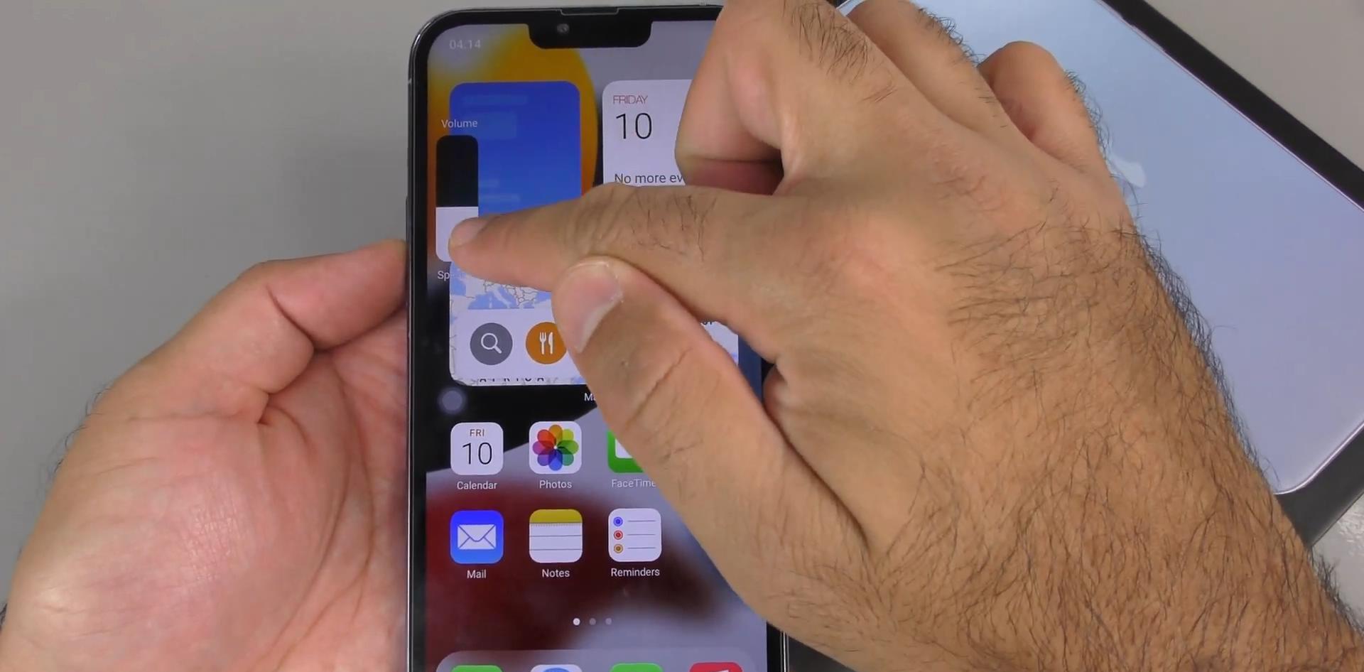 iPhone|老外开箱中国制造的山寨iPhone13ProMax：外观逼真，功能相似