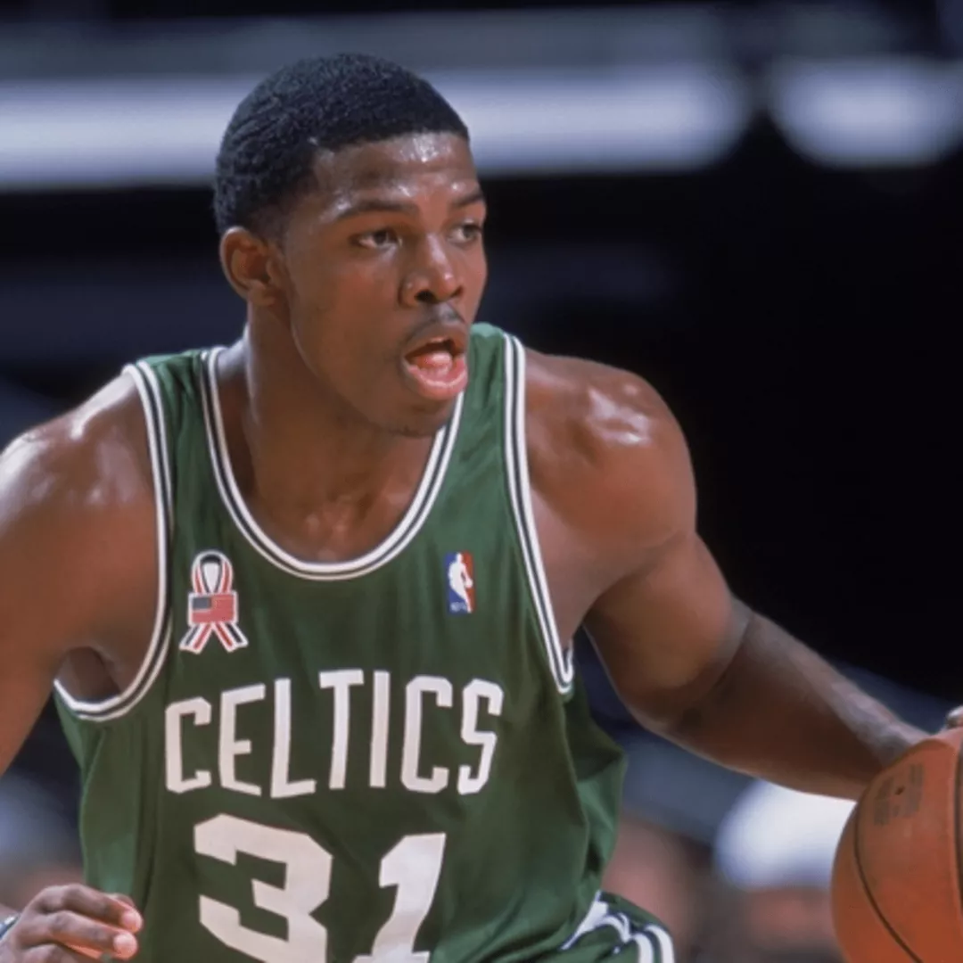 约翰逊|疫情签约潮：“单打乔”重返NBA，一夜回到20年前梦开始的地方