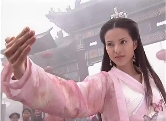 穆桂英|浓妆艳抹还想上战场？这5位女将告诉你什么才叫战场风范，不糊弄人