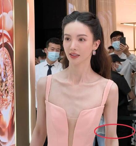 美甲 女明星身材焦虑从哪来？上镜一胖遭群嘲，胳肢窝都能被用放大镜看