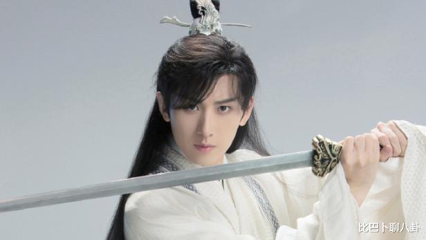 杨紫|《沉香如屑》杨紫救场不情愿？综艺、杂志都拍完仍不进组