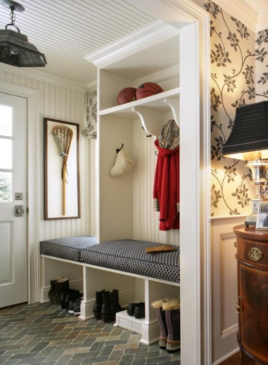 只是将鞋柜抬高了10公分,我家变得更有档次了,邻居都来模仿!