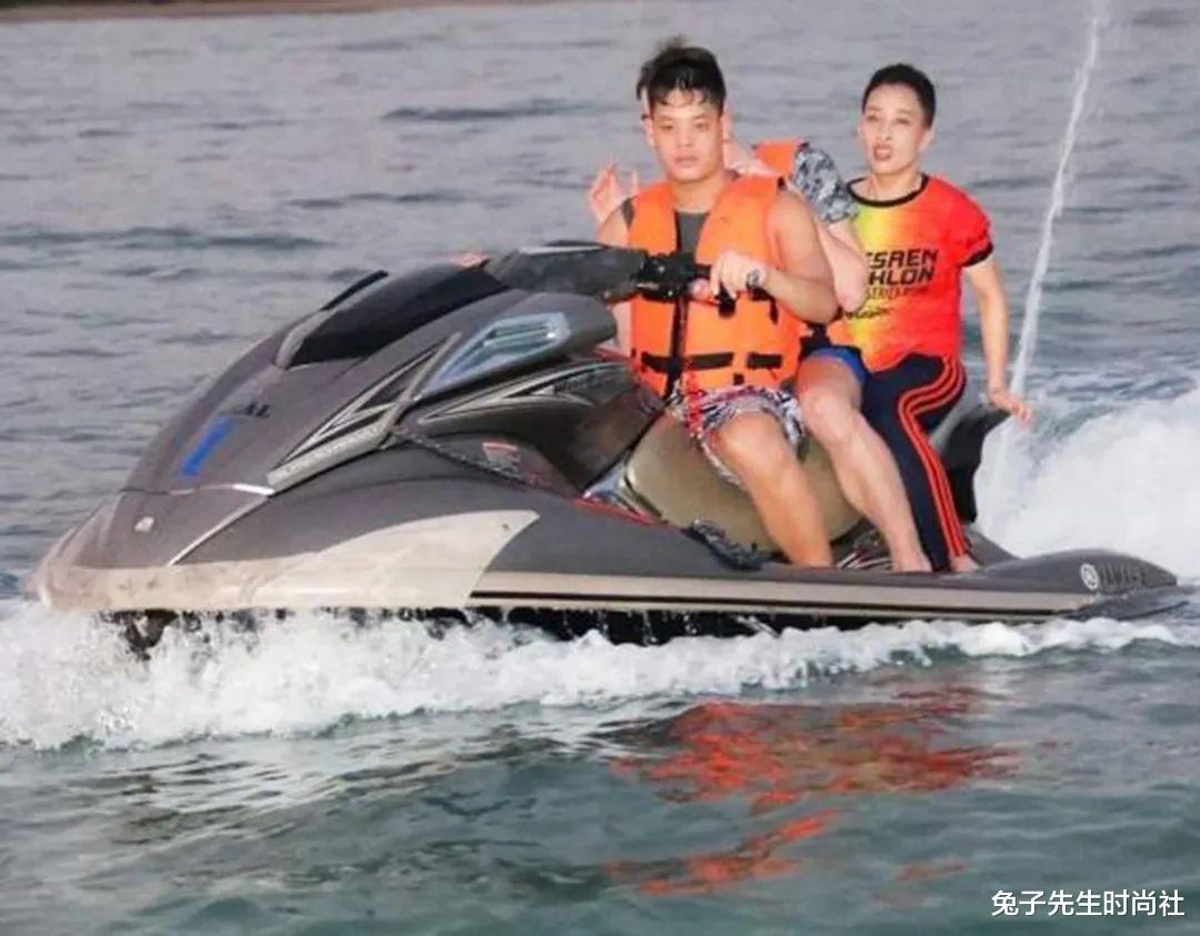 姐姐|帕查拉和提帮功姐弟情深，相差27岁毫无代沟，相互拥抱感动千万人