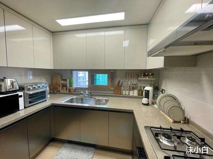 网球夫妻的86平小家，不华丽的装修，却能融化感官！朋友夸了又夸