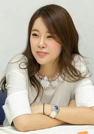 倪妮|她被誉为“韩国歌后”,曾遭男友偷拍“私密”视频,一度想要轻生