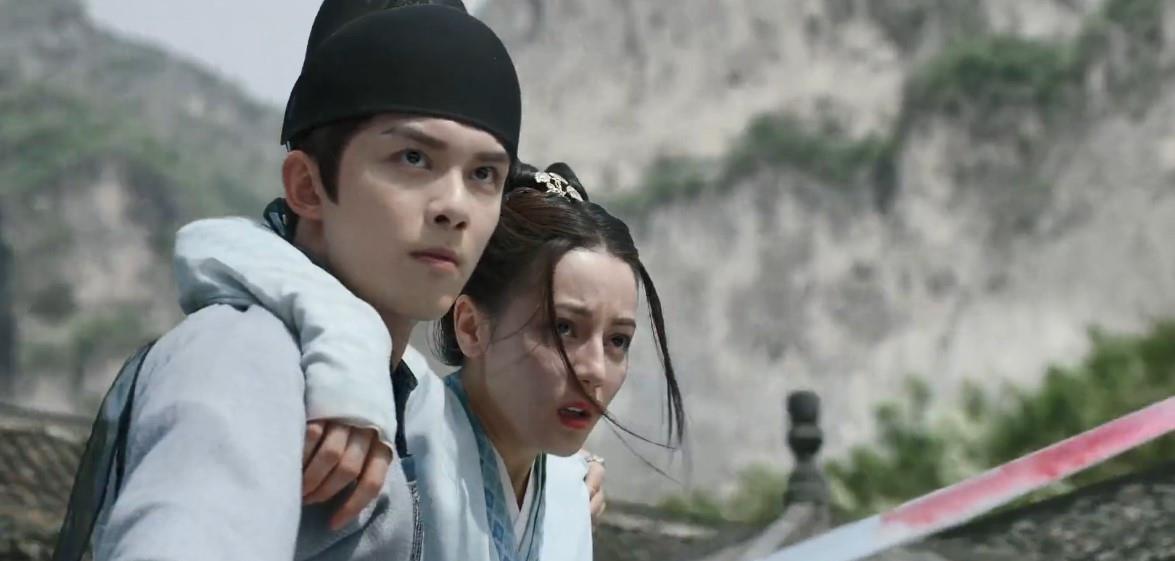 迪丽热巴|赵丽颖王一博，宋威龙宋茜，迪丽热巴吴磊，姐弟恋的同框谁最尴尬