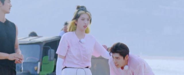 你好星期六|反超《你好星期六》拿下冠军！这档破3亿的综艺，凭啥这么横？