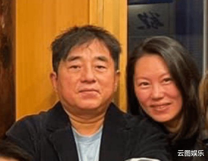 杜德伟|吕方携小16岁富婆妻子参加聚会，杜德伟夫妇露面，差24岁无违和感