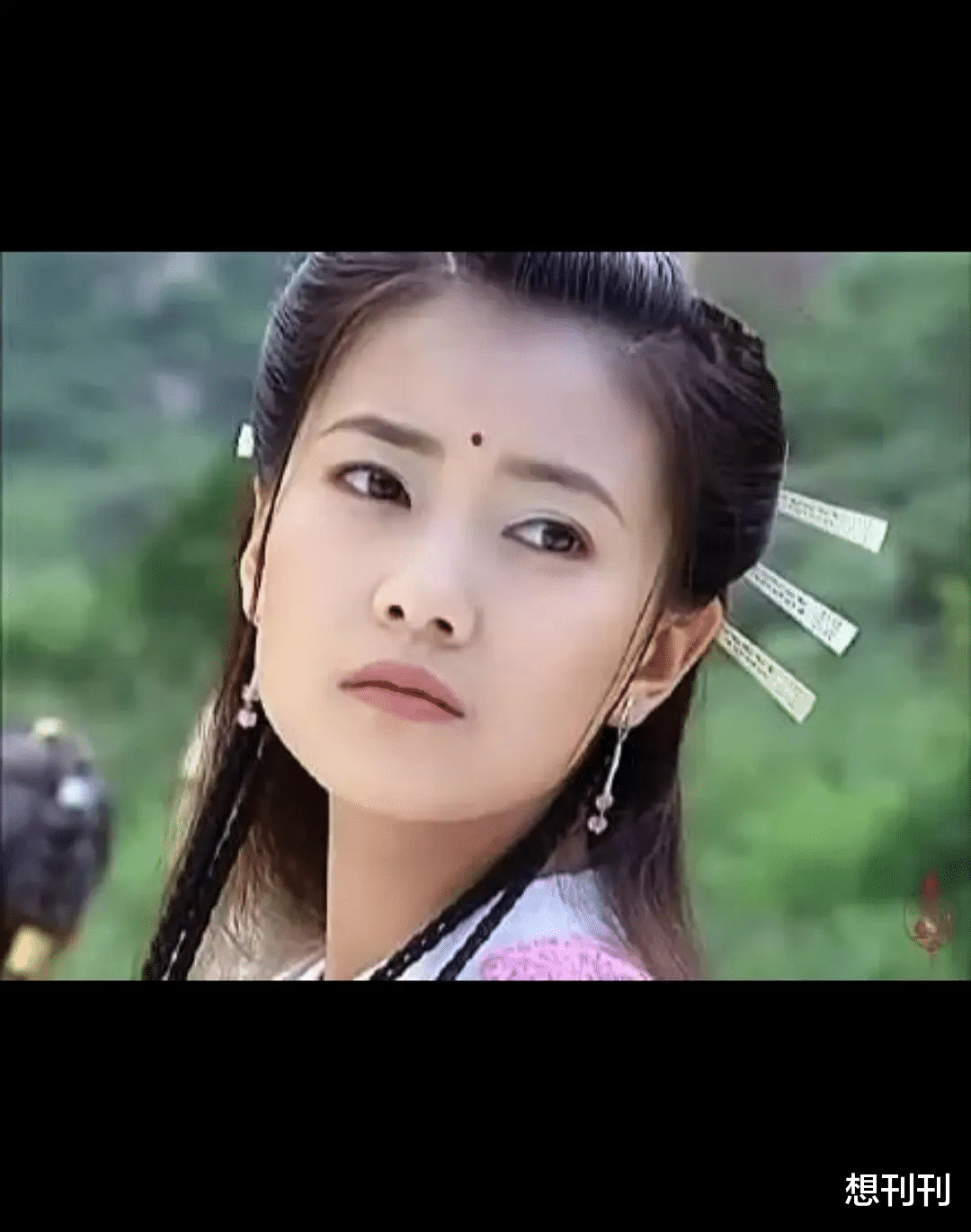 古装剧|疯了吧？这些古装剧里的头发是用脚梳的吧，审美都独特成什么样了