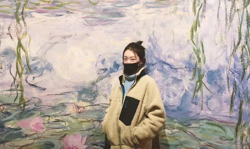 周冬雨|他曾是雌雄莫辨的美少年，常与IU周冬雨合作，如今近照肿得认不出