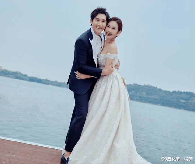 张铎|2011年张铎娶了无法生育的她，爱情是一场救赎，成为她生命里的光