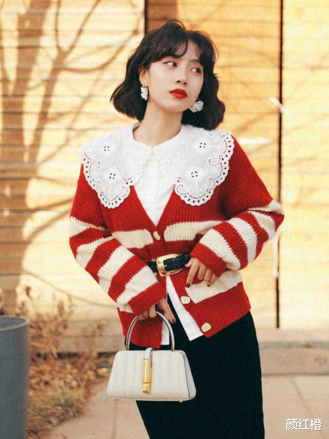 颜红橙 冬天穿衣一定要来件复古红，典雅高级又有代入感，上身之后就很美