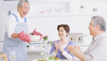 医生|喜欢“吃肉”和坚持“吃素”，哪种人更长寿？医生说出明确答案