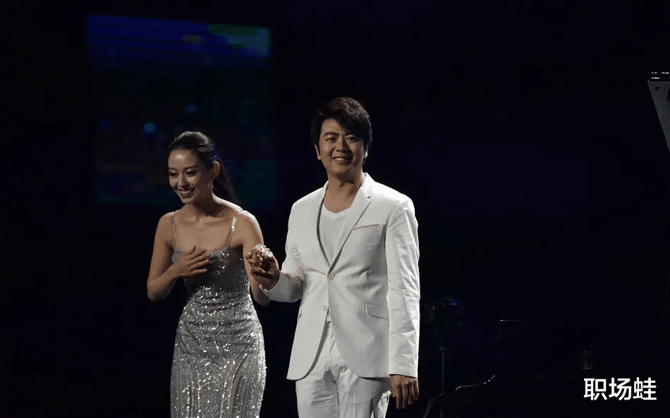 郎朗|为何有人到处秀老婆的好身材？