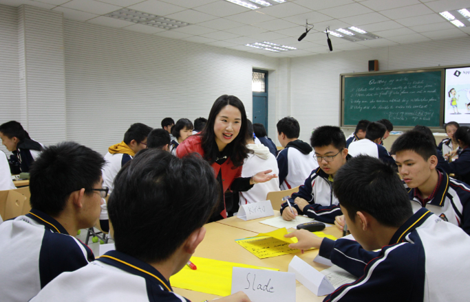 教师|“没有对比就没有伤害”，多名教师晒出工资条，差距真是有些大