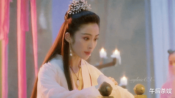 张敏|张敏被曝已结婚!生病卧床老公在外喝酒喝high,强硬要求自己穿睡衣出镜