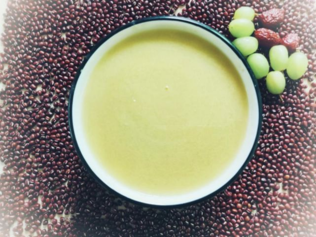 脑梗|45岁女老师脑梗离世，医生：天天吃2种素食，血管很容易堵塞