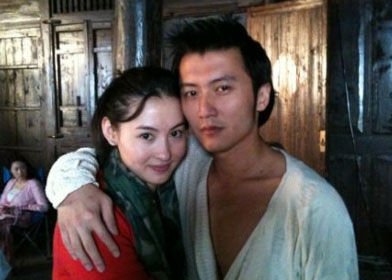 谢霆锋|谢霆锋把王菲纹在背上以示真爱，大儿子画了一幅画，却让网友心酸