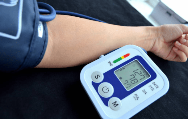 尿毒症|肌酐升高了，4项指标稳定住，肾功能最后也不会太差