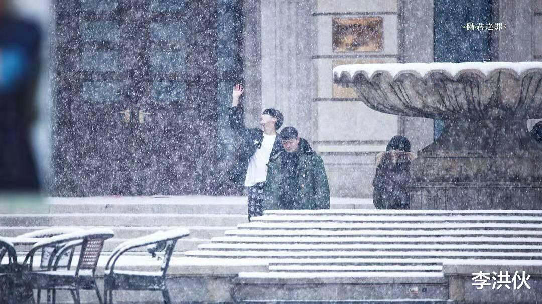 肖战|选秀产业下的代拍经济，肖战一张照片卖8万，为了钱代拍也会拼命