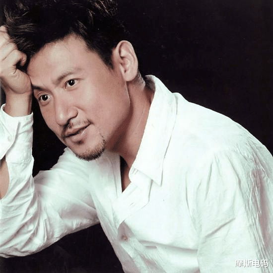 张学友|张学友4.3亿港元出售豪宅，因疫情2年没工作，歌神也撑不住了