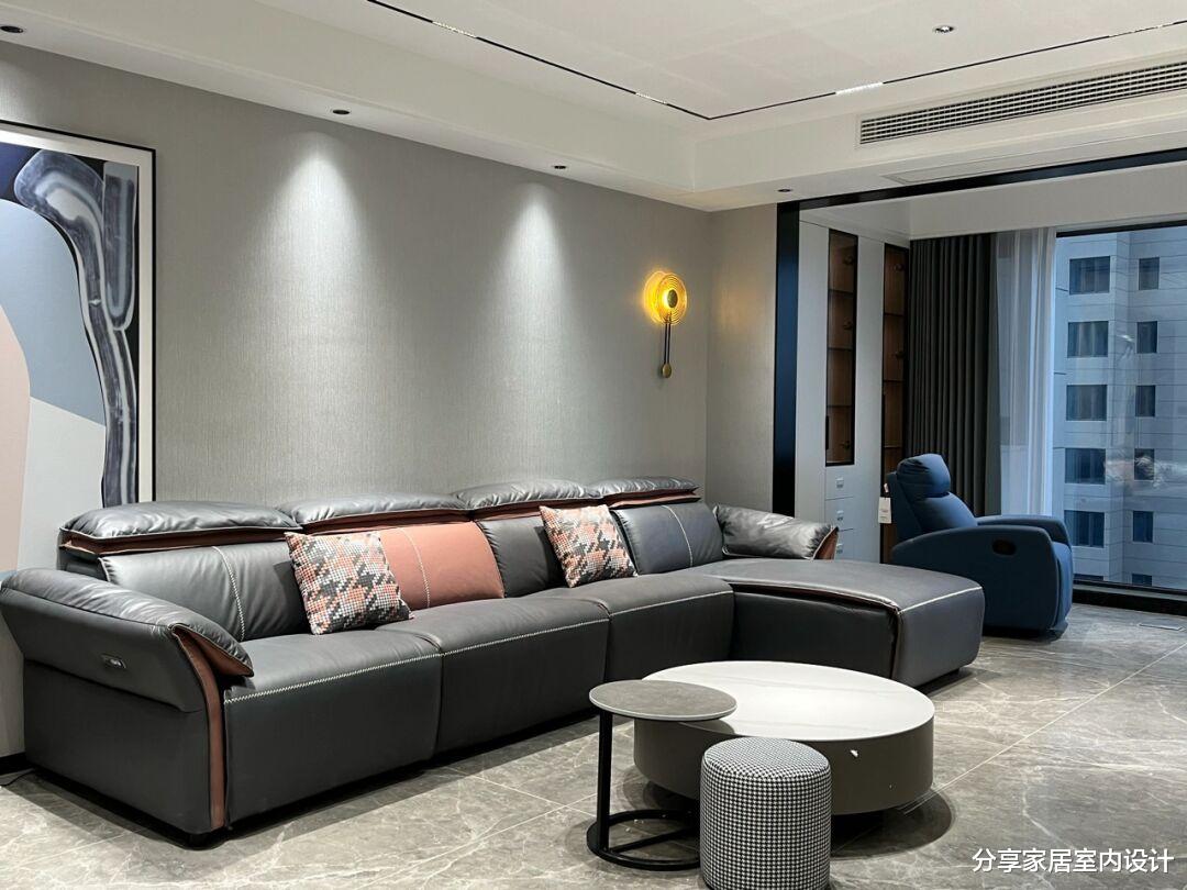 学她家装修,全屋无主灯的设计太时尚了,悬空电视墙特别抢眼!