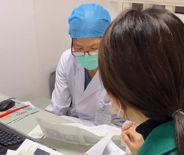江苏一女子离婚半个月,检查身体时得知自己怀孕,随后的反应亮了