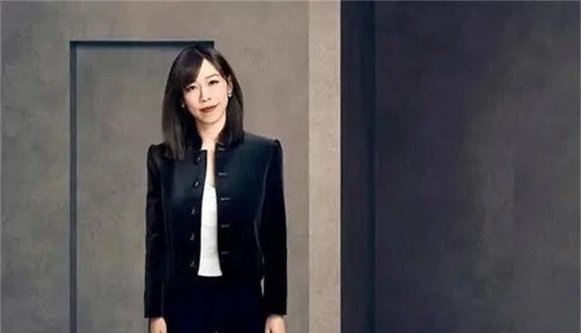 倪妮|人生赢家？上海80亿身家35岁女总裁下嫁24岁男网红，起底大女主背景