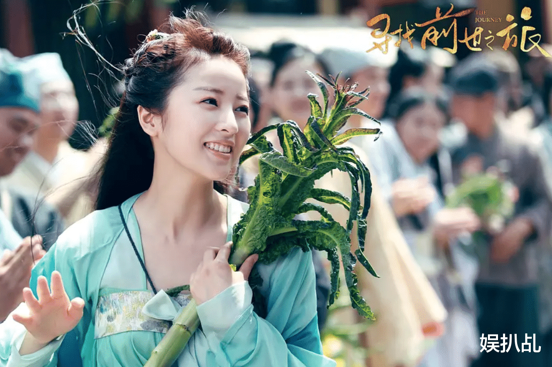 周雨彤|“捧不红”大军又添一员，霸屏2021年的雨彤为什么还不红？