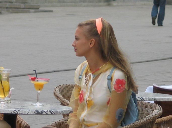 少明科学|10000人民币在俄罗斯能待多久？俄罗斯美女：玩到不想走！