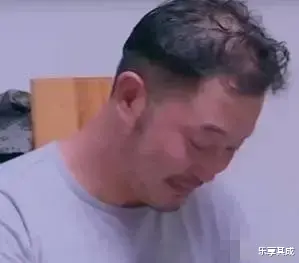 魏大勋|魏大勋被逼现场摘发套，花美男变成了铁憨憨，连00后也跟假发套杠上了