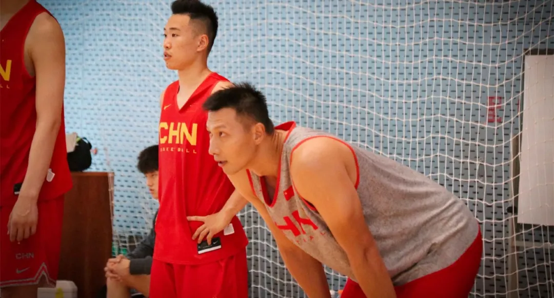 易建联|突发！易建联、郭艾伦和王哲林退出集训！离开国家队！官方回应原因……