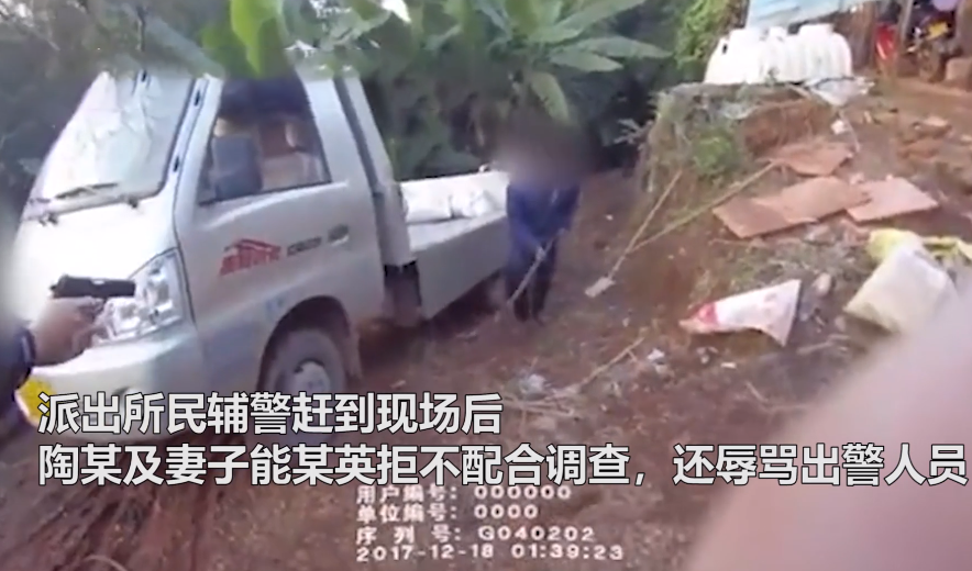 连开7枪!四川一男子暴力袭警被击毙,现场曝光