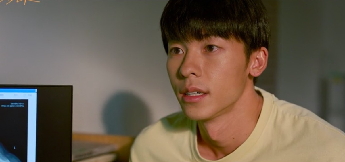 张子枫|2天破3亿！力压张艺谋吊打张子枫，这部小成本电影怎么这么生猛？