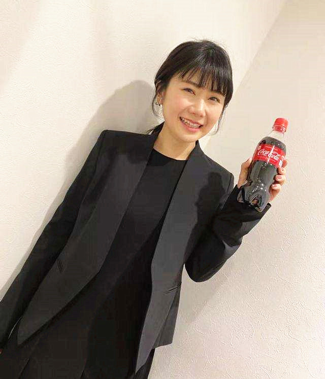 全球时尚号 福原爱找到“新工作”，当某大学客座教授，穿西装好有气质