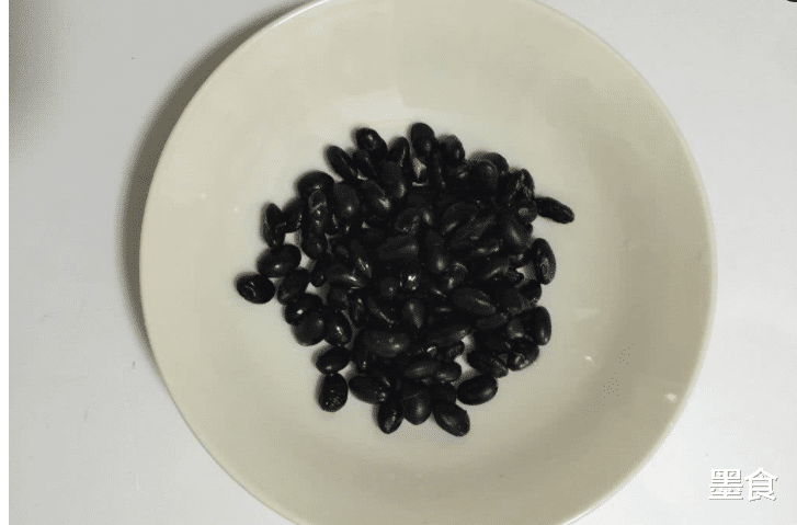 黑豆|不喜欢化妆的女性，建议多吃食物，秒杀化妆品，越吃越美