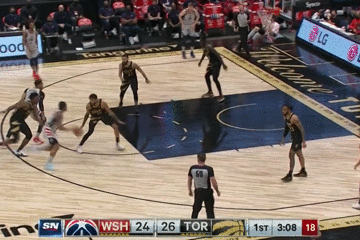 威斯布鲁克|威少数据刷爆!即将历史第一!裁判猛抢戏!