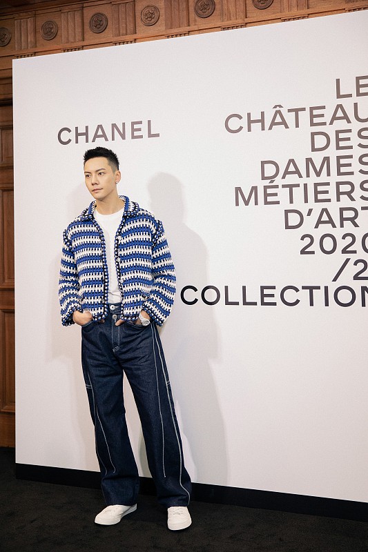 陈伟霆|陈伟霆“寸头”好有硬汉气，黑T叠穿马甲个性高级，真有男人味