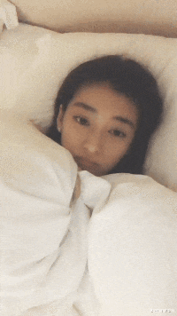 菠菜 “去女老板家上厕所，发现没洞，这怎么用？”网友回复笑趴了...